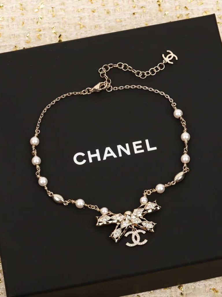 Chanel Bow Pearl Necklace